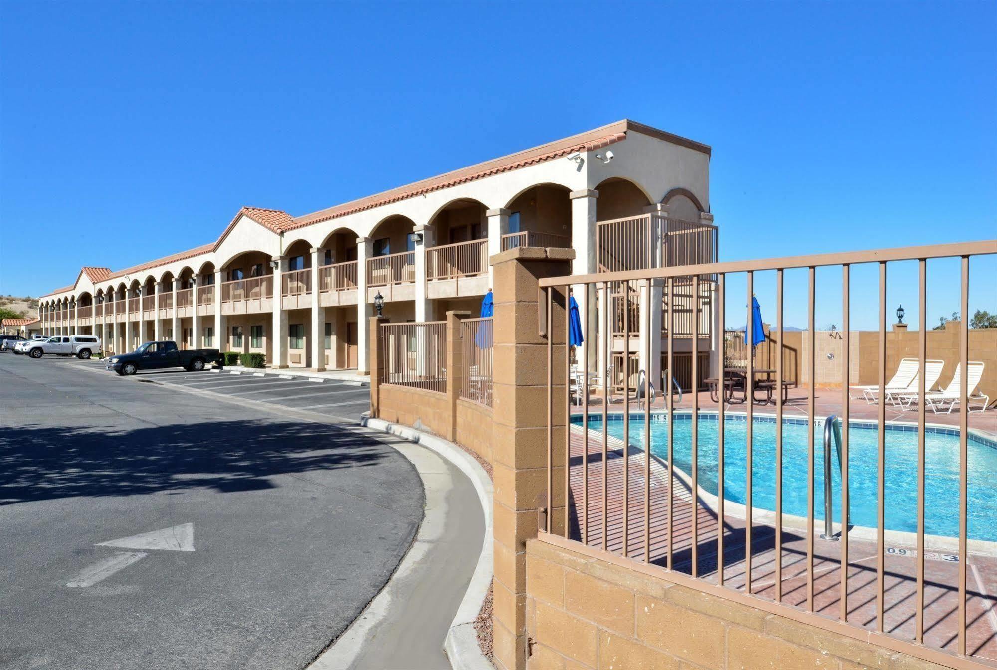 Starlight Inn & Suites Motel 29 Palms Joshua Tree National Park Twentynine Palms Esterno foto
